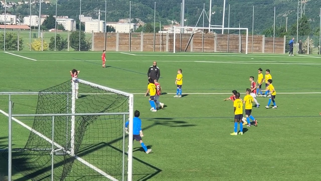 ACR CUP U9 2025: Groupe B: Étrat la tour sportif vs OGC Nice (match 1) 17/05/25