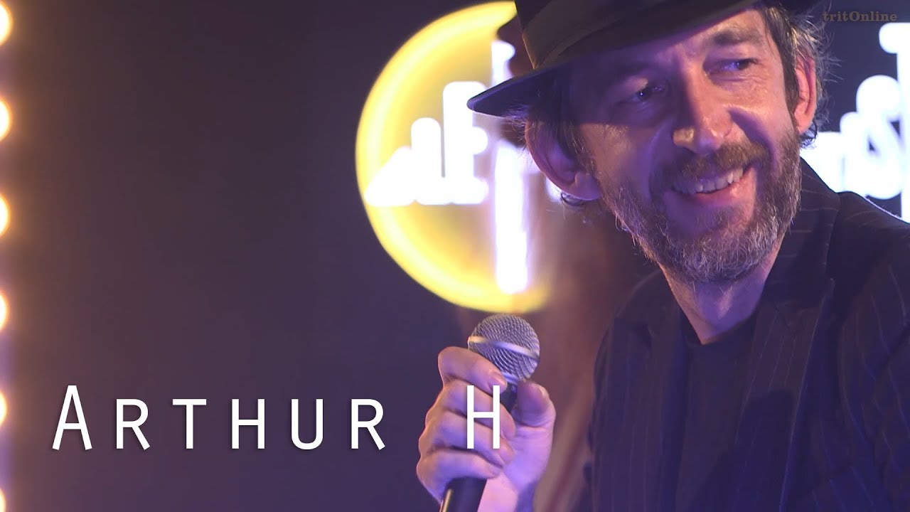 Arthur H - La caissi&egrave;re du super - Live @ Le pont des artistes
