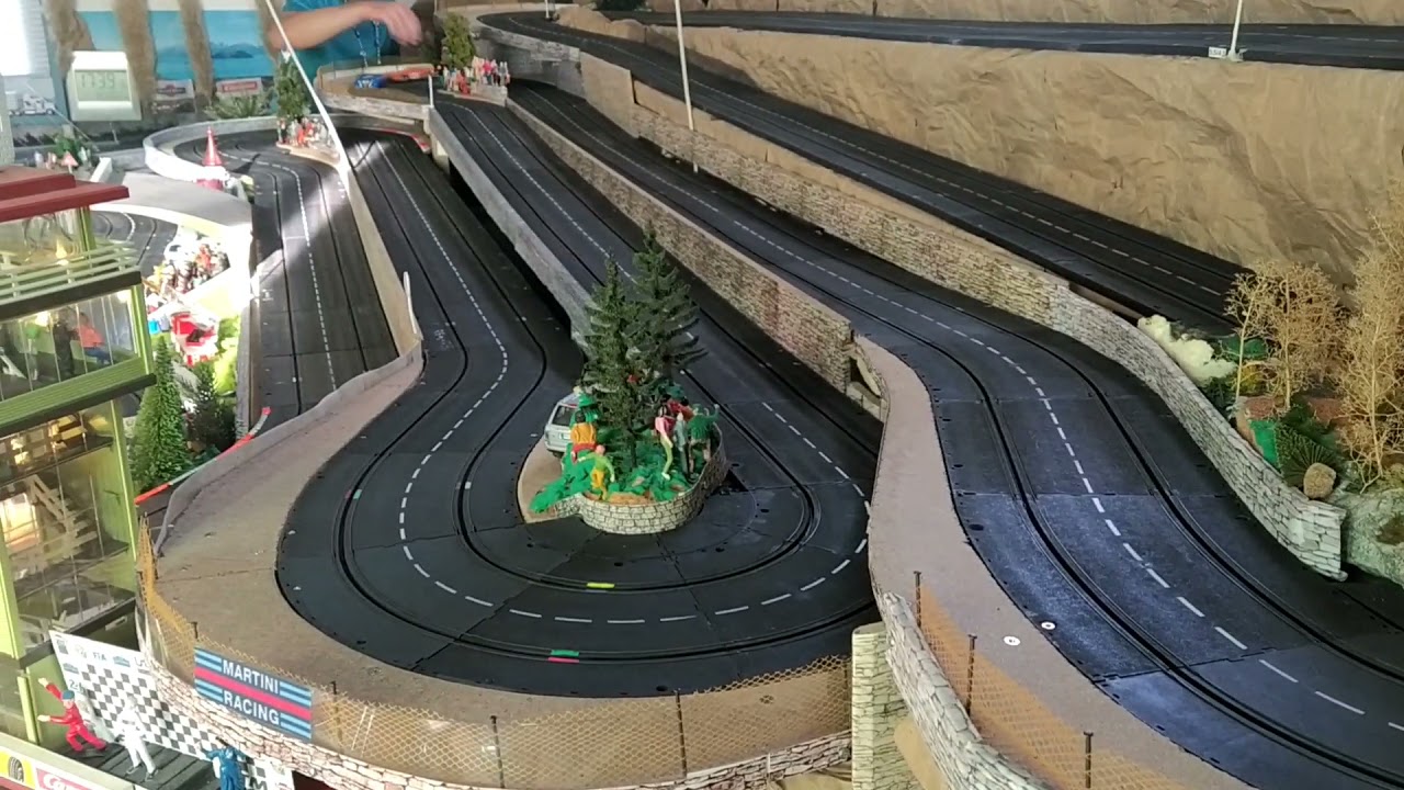 Slotcars, Carrera Universal, no digital mit 4 Cars. Stufe 1.