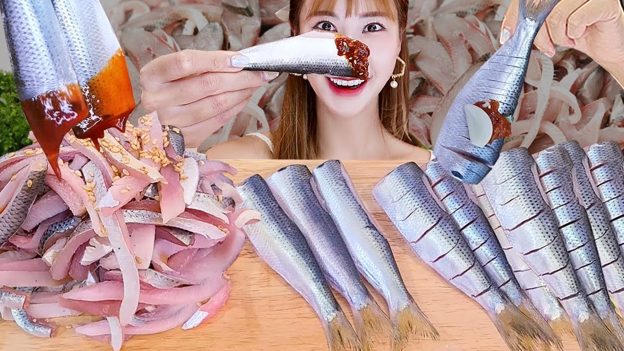 RAW GIZZARD SASHIMI 🐟 MUKBANG 여름철 별미 여름전어 통전어 전어회누들 먹방  EATING SOUNDS モッパン 이팅사운드
