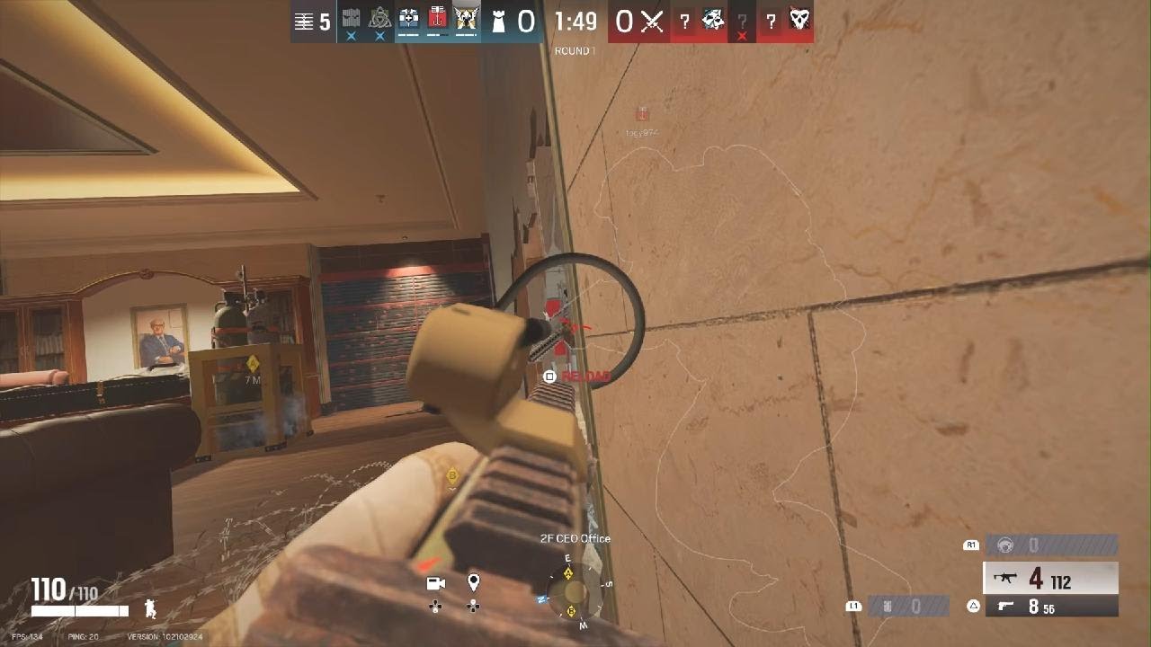 Playing r6,am so bad at the game