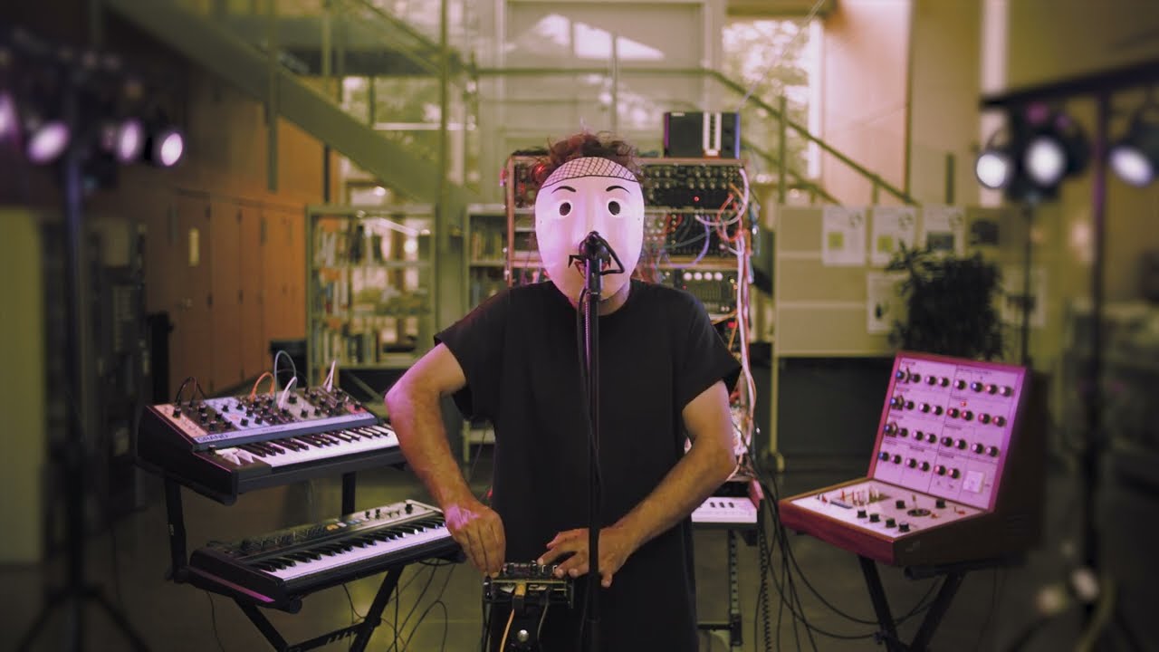 Teddy Elbaz - Cuts - Live &agrave; la m&eacute;diath&egrave;que du Bachut - Lyon