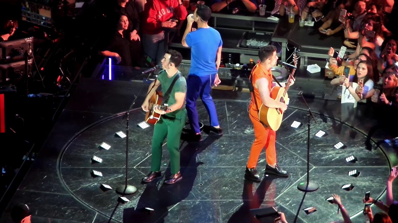 Just Friends - Jonas Brothers | Dallas, TX | 9/25/19 | Happiness Begins Tour