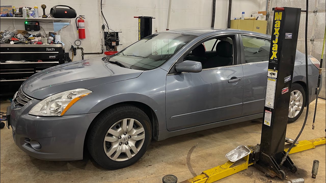🔧 2007-2012 Nissan Altima Transmission fluid change