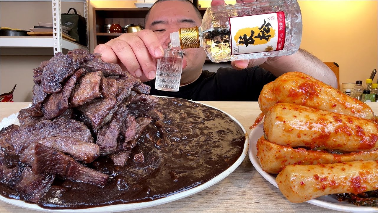 고기듬뿍 곱빼기 간짜장밥 + 새콤한총각김치 + 38도 장솔주 기가막힙니다 !! MUKBANG