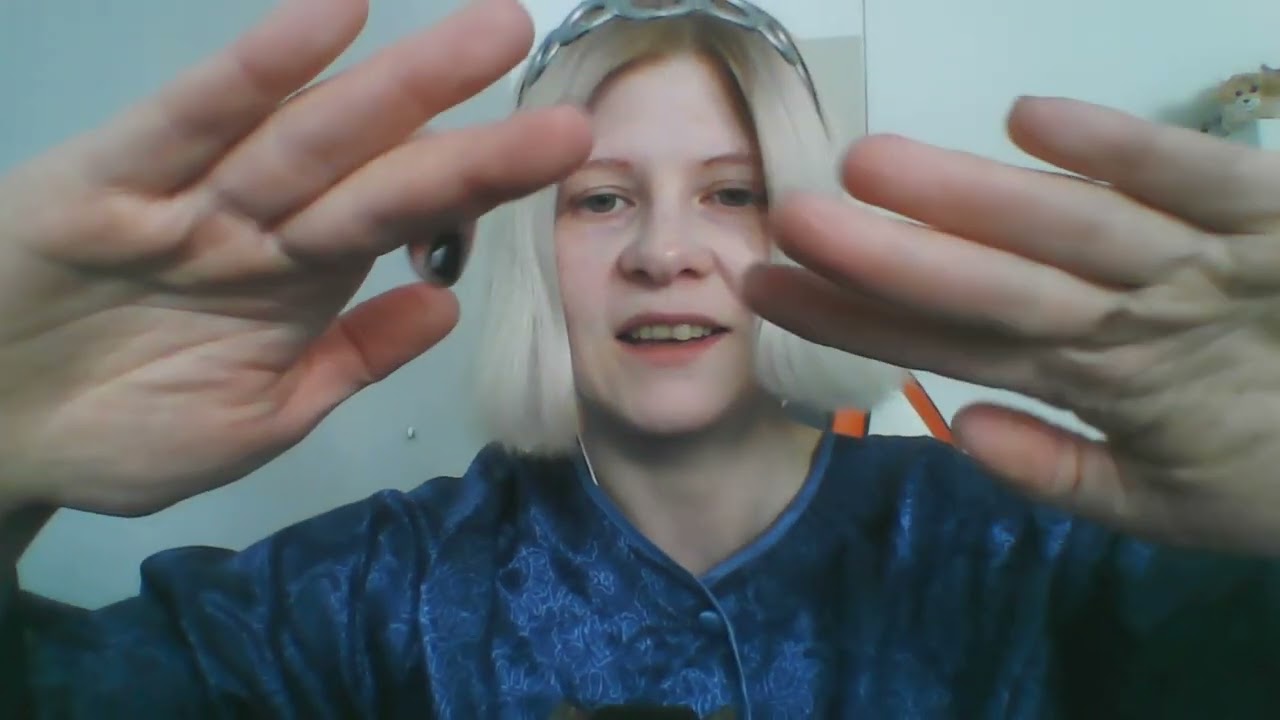 ASMR pohdintaa, puhetta, kuisketta, jutustelua, ja kiilt&auml;v&auml; aaltopahvi