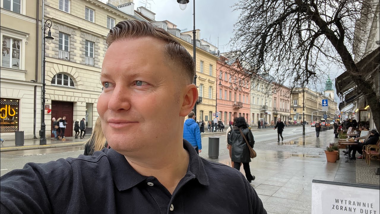 Krakow vs Warsaw! 🇵🇱 An Honest Comparison! The Pros and Cons of Krakow & Warsaw Explained