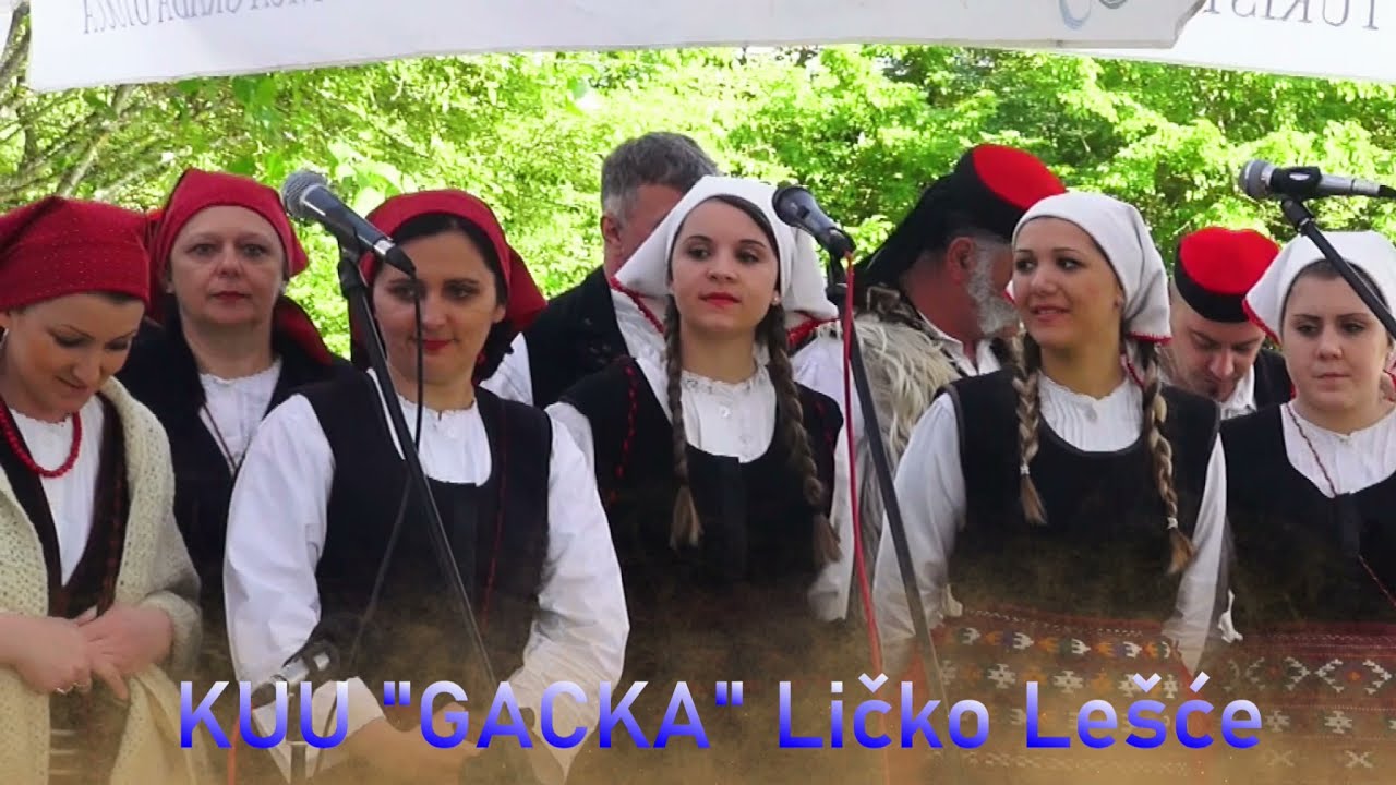 Djevojka je posla u goru po vodu