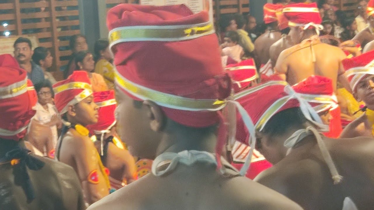 അമ്പലപ്പുഴ ശ്രീ കൃഷ്ണ  സ്വാമി ഷേത്രത്തിലെ കൂട്ടവരവ് വേല പടയണി ഒന്ന് നോക്ക് എത്ര ഭക്തി  കൂട്ടായമ 