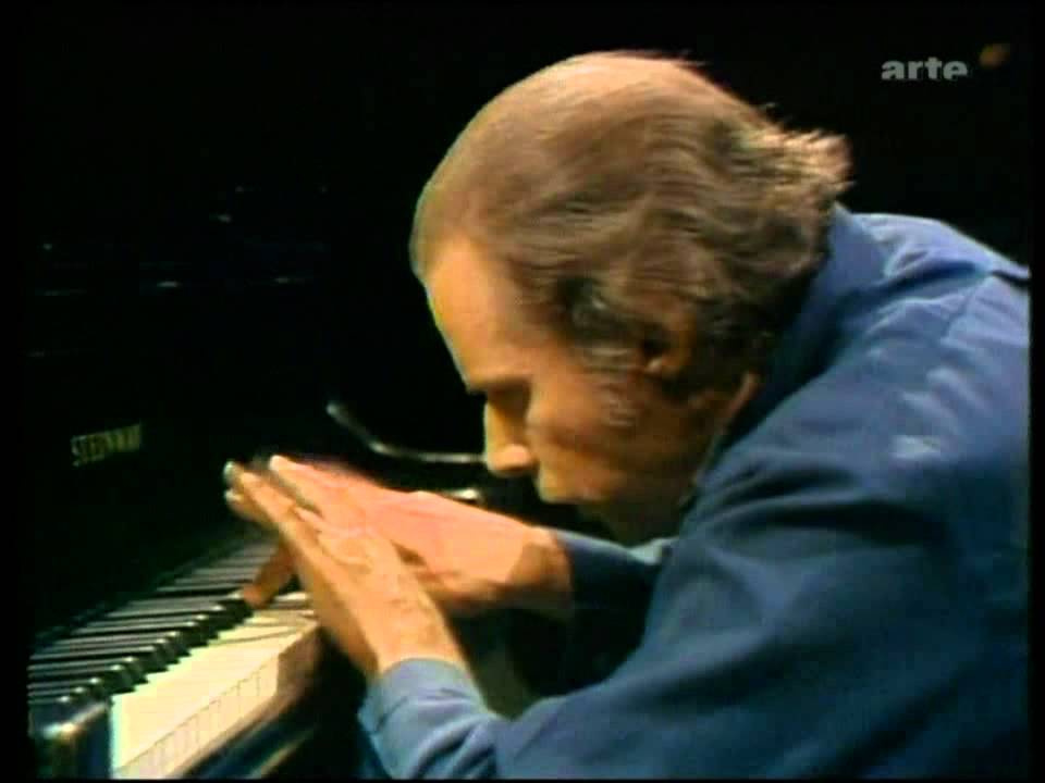 Glenn Gould-J.S. Bach-Partita No.4 D major-part 2 of 2 (HD)