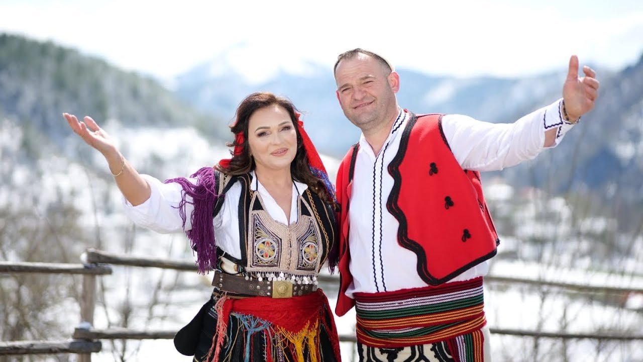 Gezim Pepa & Vitore Rusha - Ne Fushe-Arrez shtatin e rrita (Official Video)