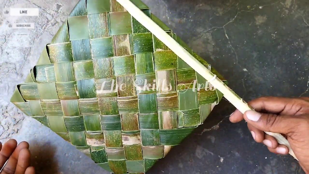 How To  Make Coconut Leaf Hand Fan In Summer Season/बीजना / தென்னங்கீற்று விசிறி