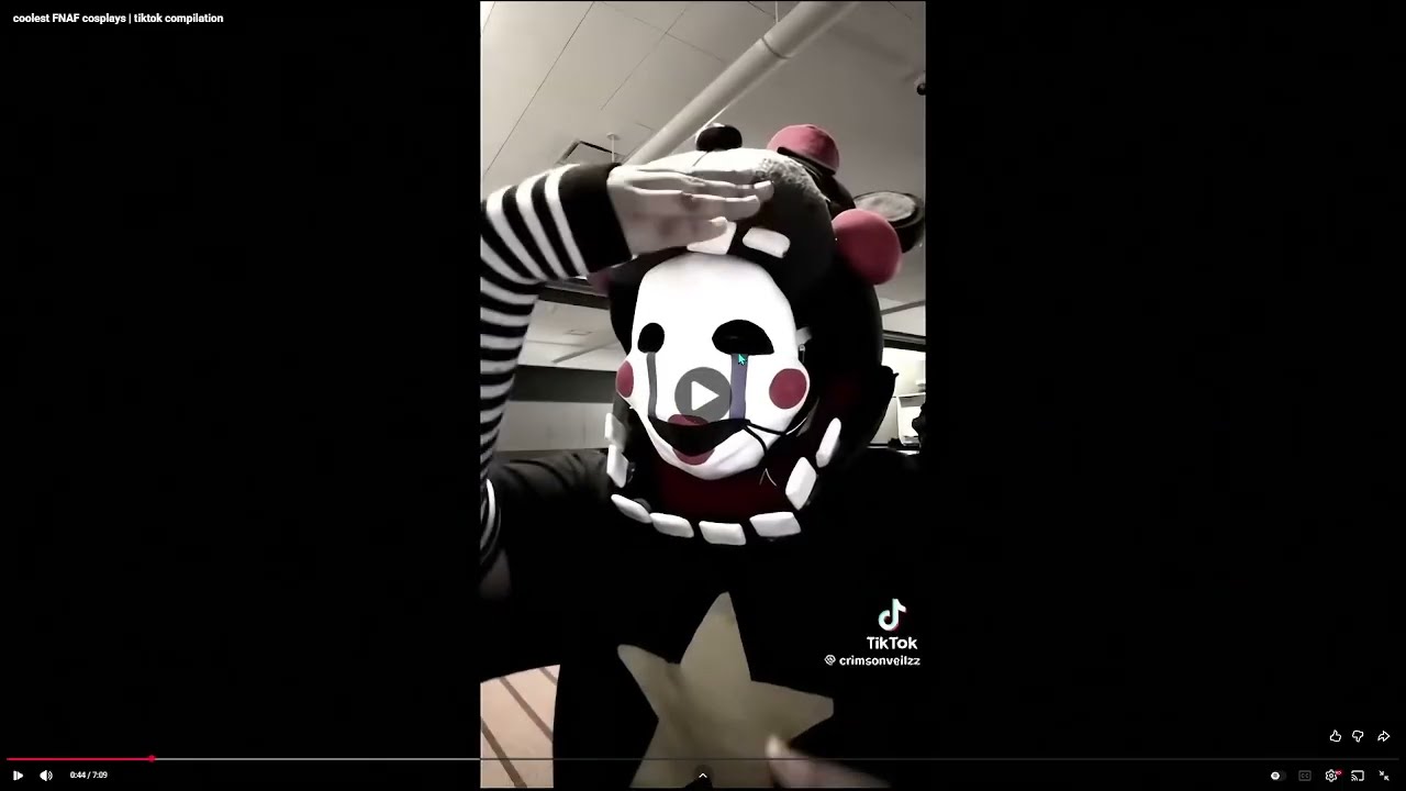fnaf cosplay is insane
