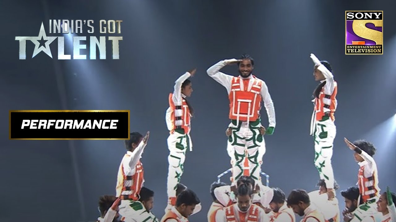 देश के लिए एक Patriotic Group Act | India's Got Talent | Kirron K, Shilpa S, Badshah, Manoj M