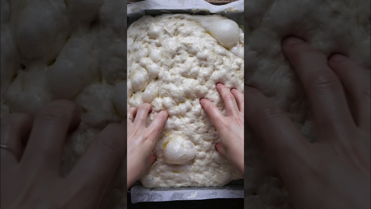 No Knead Homemade Focaccia #shorts #bread #focaccia #vegan #food