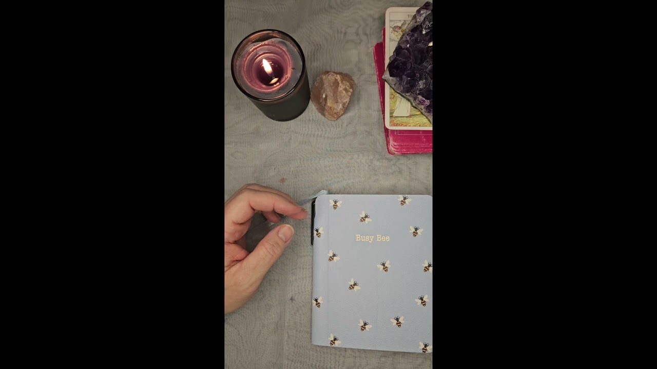Daily gratitude practice 🙏 Leave a comment with what you're grateful for 