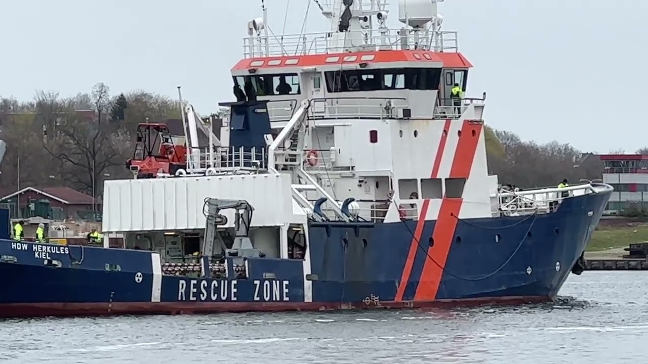 HDW HERKULES TKMS escort ship in the Kiel Canal