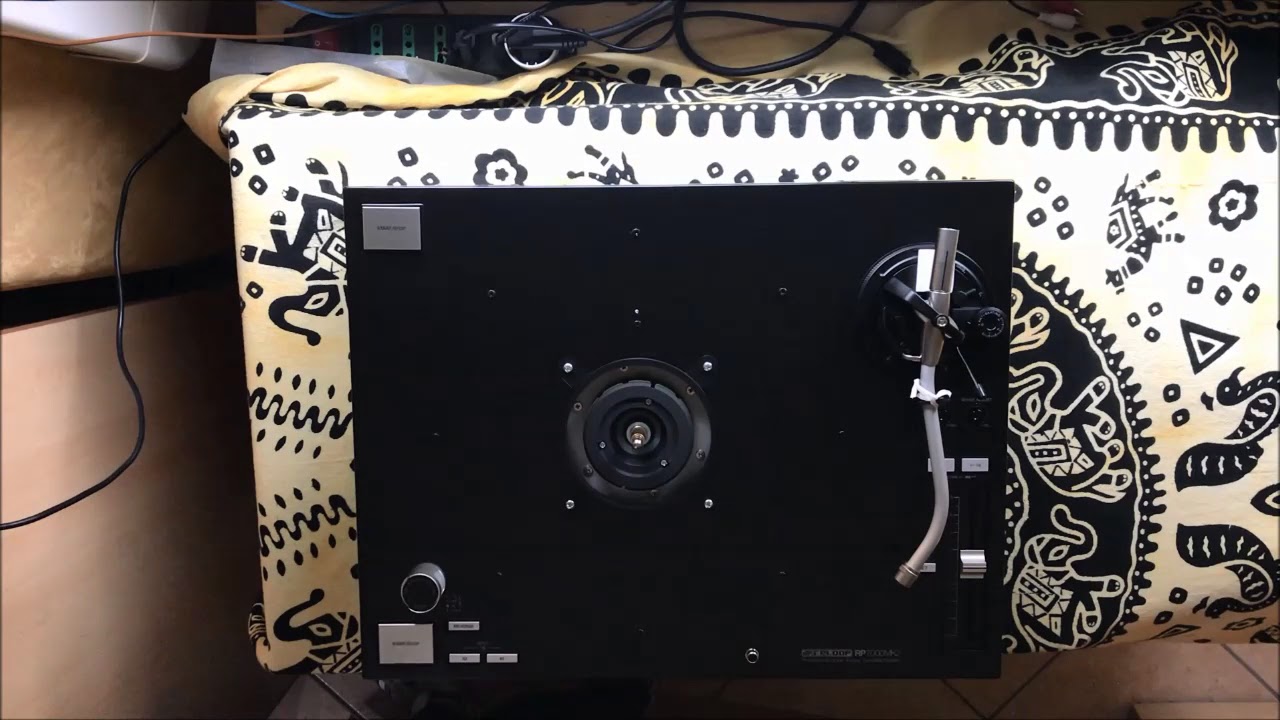 My new turntable Reloop 7000 Mk2 (unboxing)