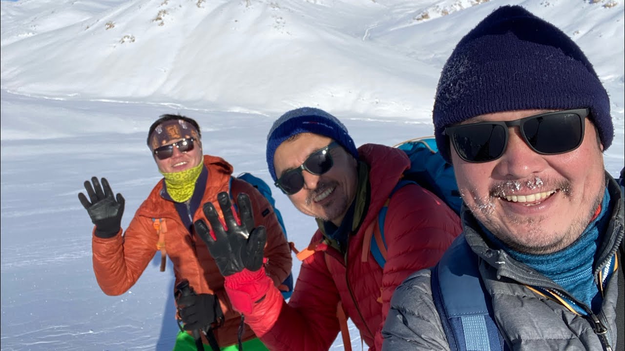 Freeride in Kyrgyzstan - powder valley Suusamyr