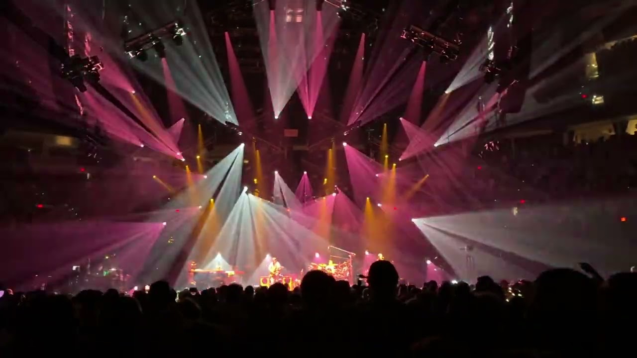 Phish 4/20/25 (portland, OR)