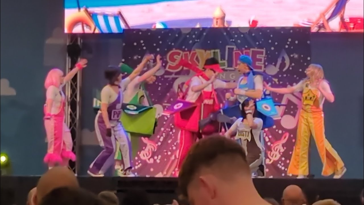 Skyline Gang: Beside The Sea (Full Show) #butlins #skyline #group #songs #recycling #minehead #sea 