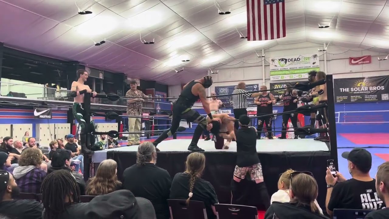 ￼TEAM MADDS KRUGGER V. TEAM KONGO KONG- 3 out of 5 Falls match