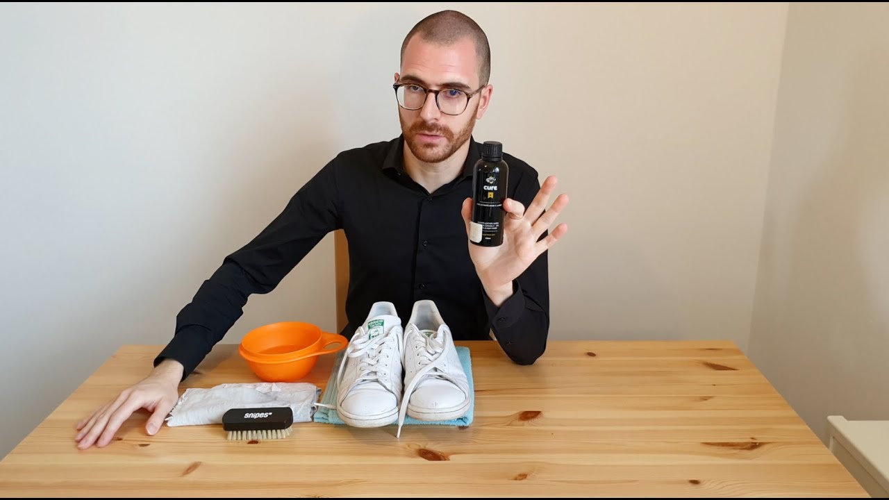 Come pulire le scarpe bianche