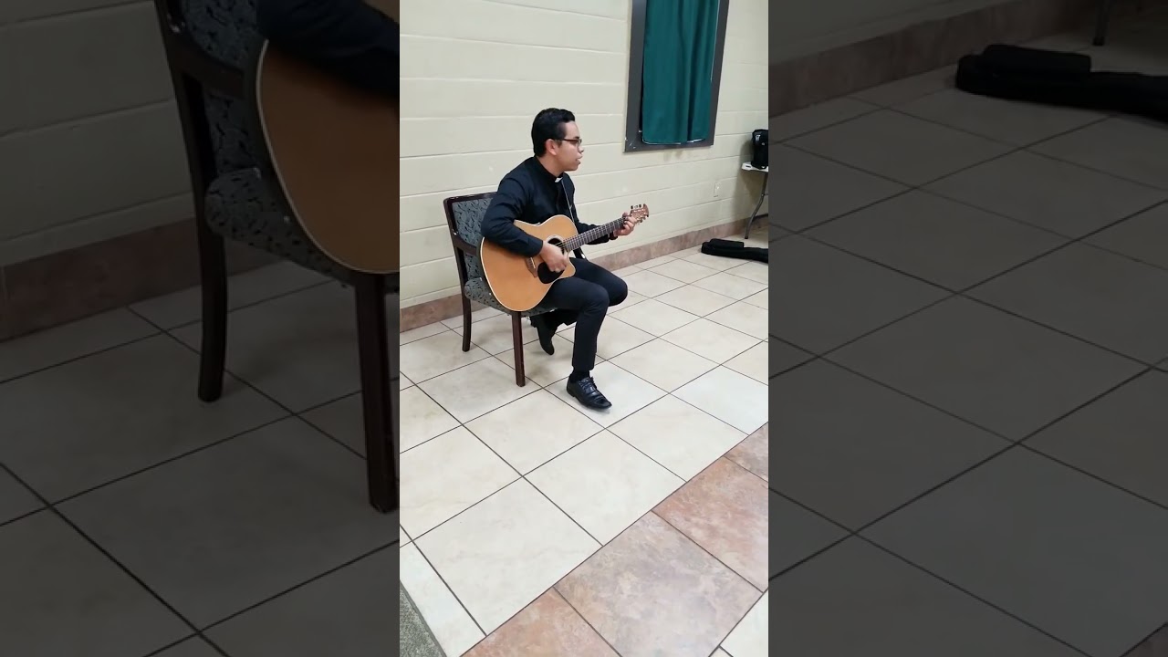 El Padre Emmanuelle Cueto canto a los Apóstoles de la Palabra - parte 1