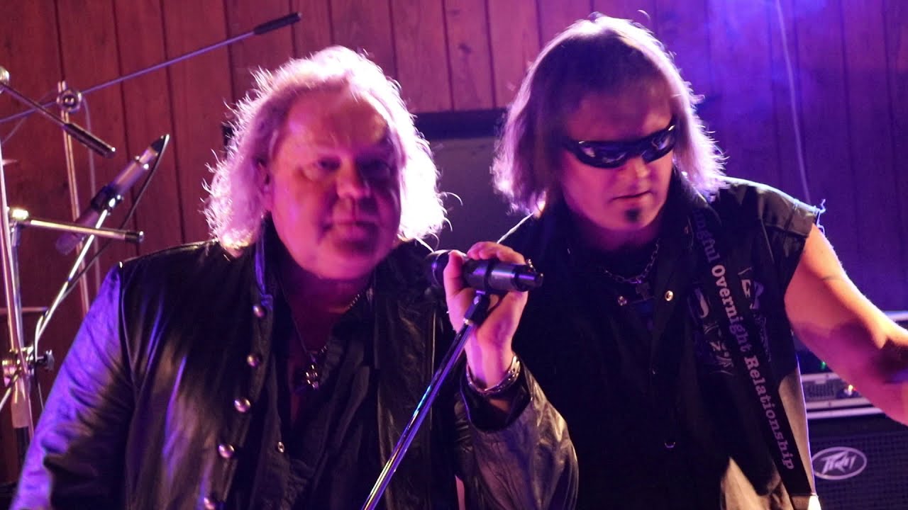 IRAS - live Sekeromlat  + Sami máme málo