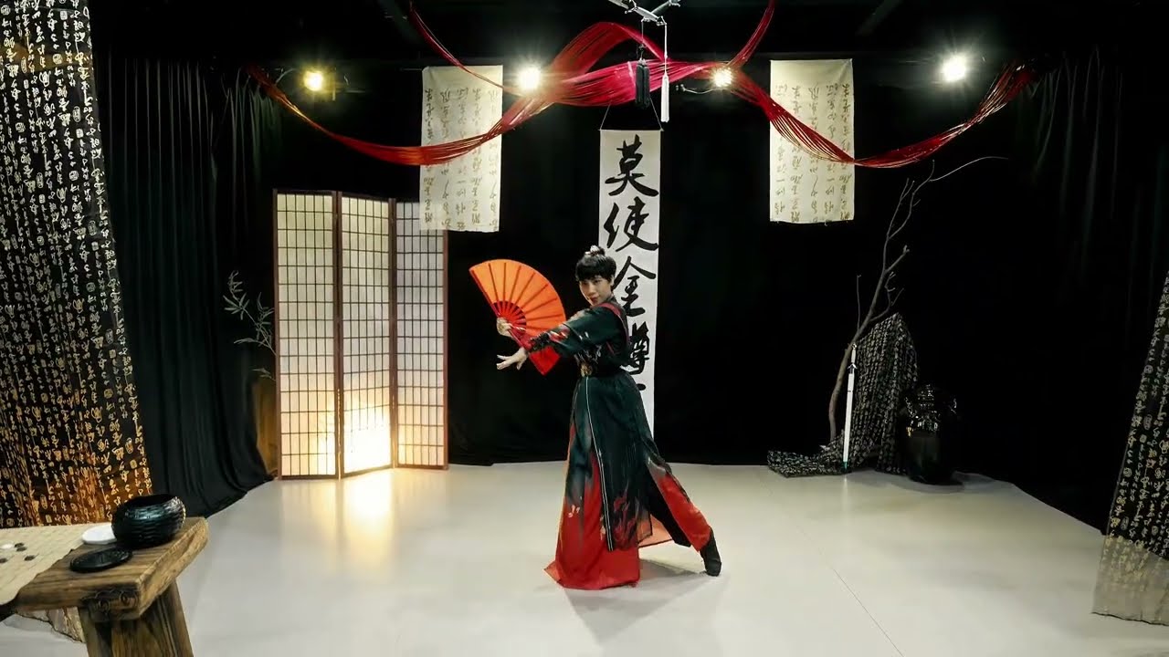 🗡️Múa Nhất Hoa Nhất Kiếm/  一花一剑/ Múa Trung Hoa/ Lác Nhãn Cô Cô Tỷ