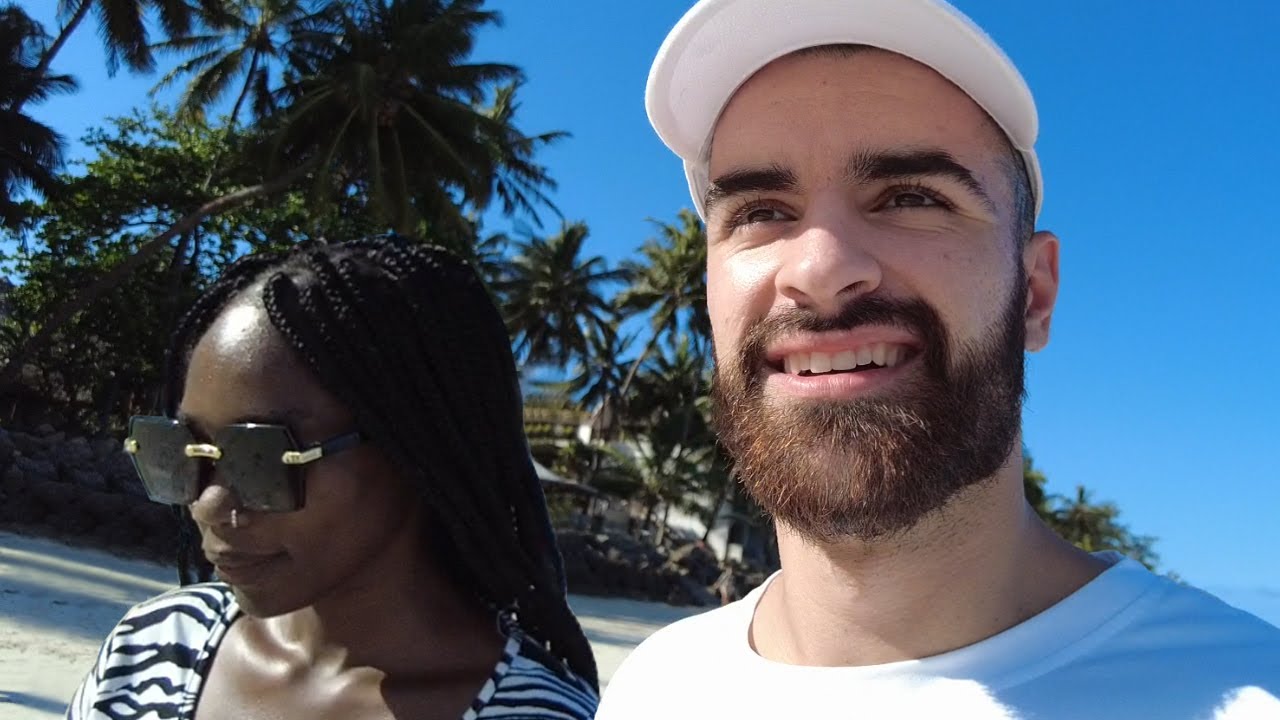 2 Blanquitos Perdidos por Mombasa, Kenia 🇰🇪