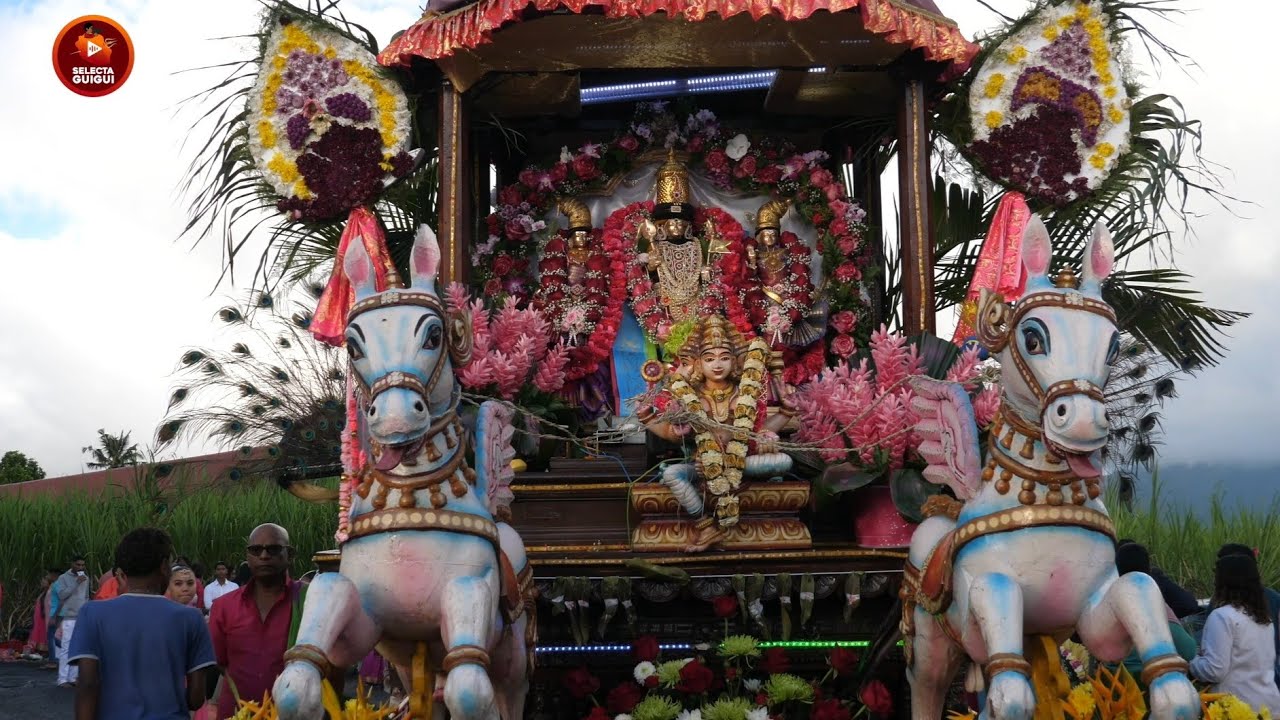 Vaïcasi Visägam Kavadi au Temple Siva Soupramanien de St Benoît 2023