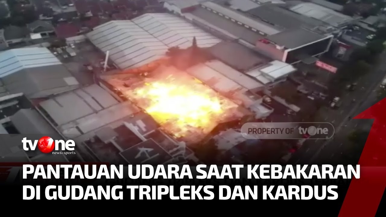Gudang Tripleks dan Kardus di Bandung Terbakar Habis | Kabar Petang tvOne