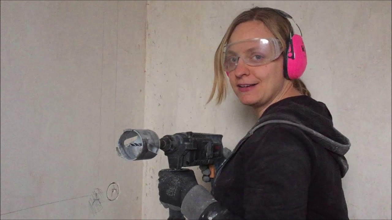 Schlitze fräsen und verputzen