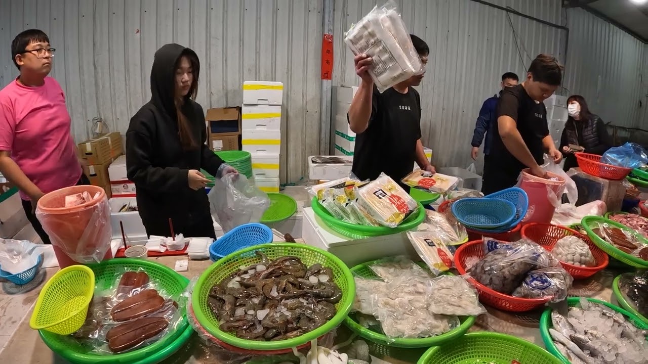 The Happiness Jackpot! Funny Seafood Auction Secrets Revealed—Experience the Craziest Local Rush Eve