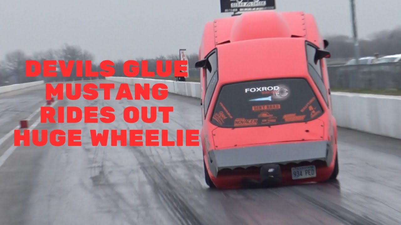 DEVILS GLUE MUSTANG RIDES OUT HUGE WHEELIE!