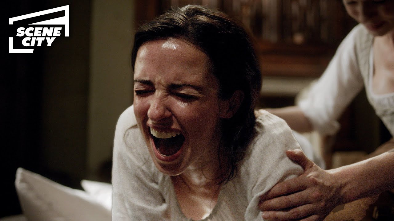 Claire Helps Jenny During Childbirth | Outlander (Caitr&iacute;ona Balfe, Laura Donnelly)