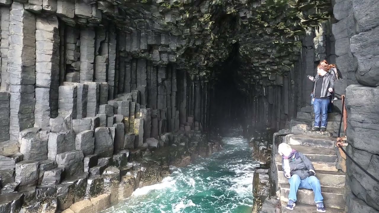 Fingal´s Cave Isle of Staffa Inner Hebrides Scotland