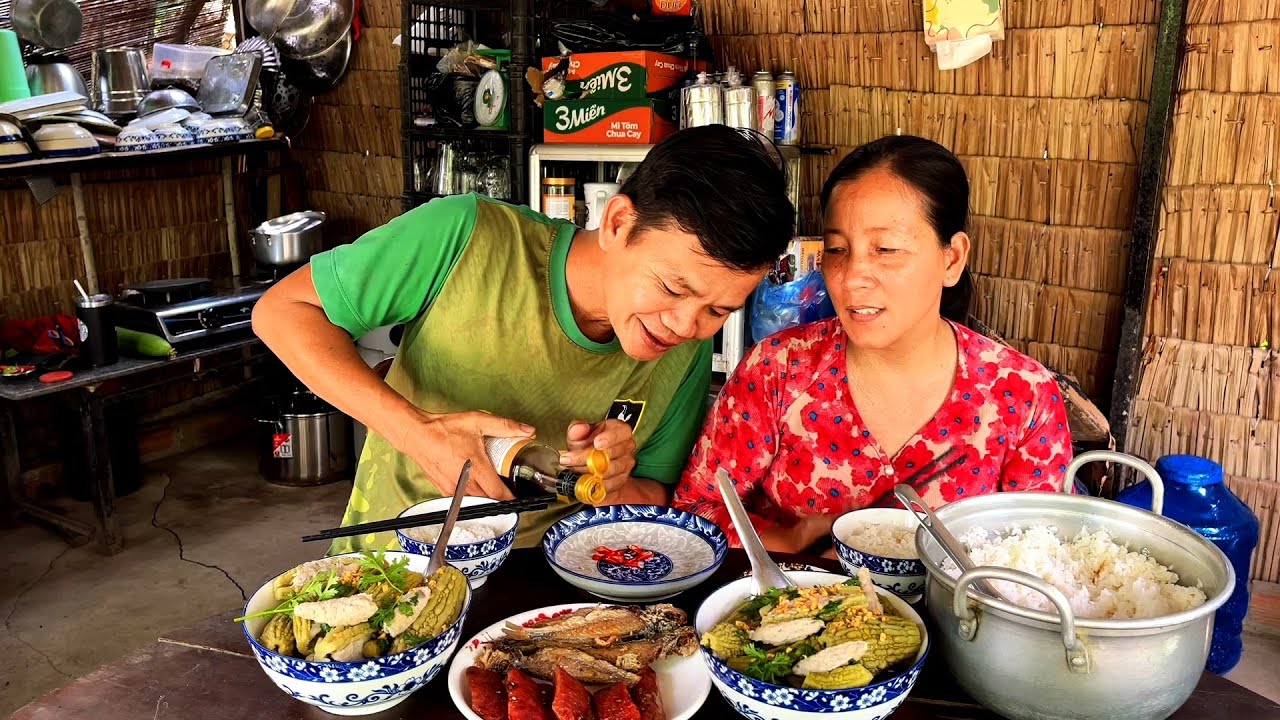 Khô Cá Lù Đù Với Canh Khổ Qua, Bữa Cơm Ngon Của Vợ Chồng Sau Giờ Nhổ Rau Đi Chợ Bán 