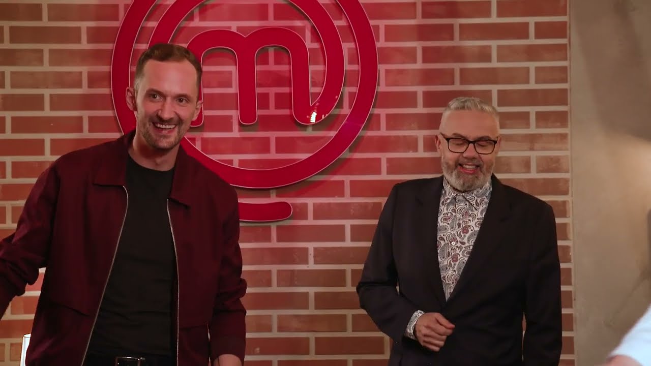 POP TV | MasterChef Slovenija | Sodniki se igrajo kuharski ACTIVITY