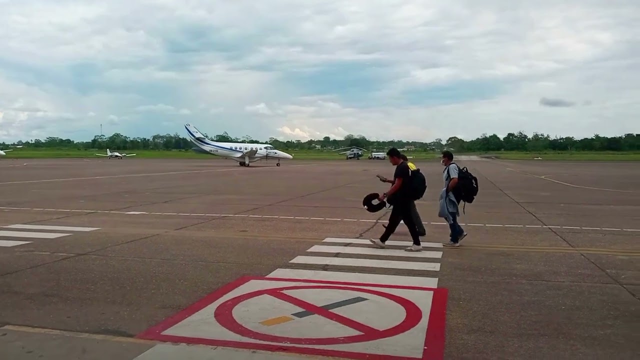 🛩Como DESPEGA de AVIONETA en la SELVA PERUANA🛫 How to a small plane TAKEOFF in peruvian jungle asmr