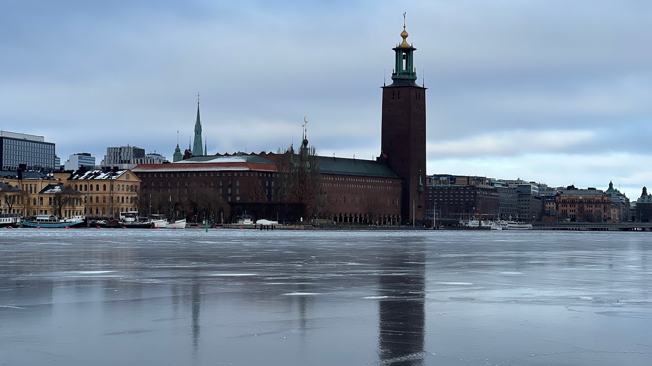 Stockholm by ice - Långholmskanalen, Reimers holme, Riddarfjärden, Stadshuset, Gamla stan