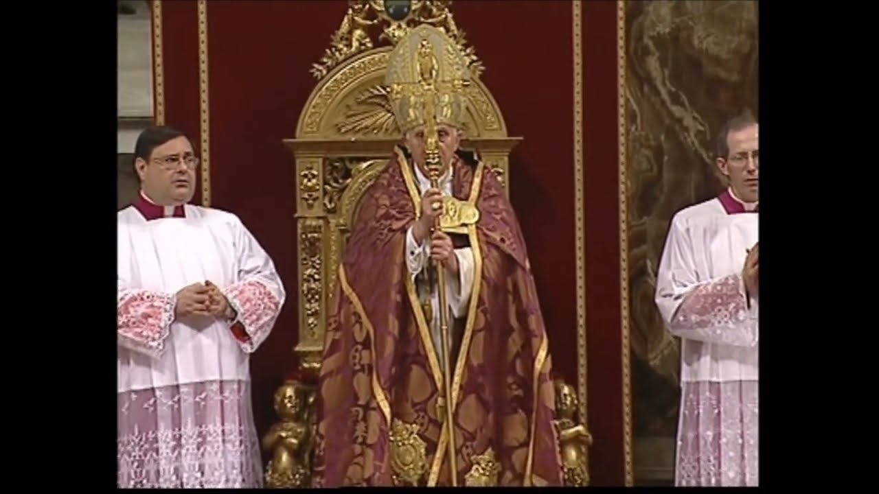 Cantemus cum Benedicto: Alma Redemptoris Mater