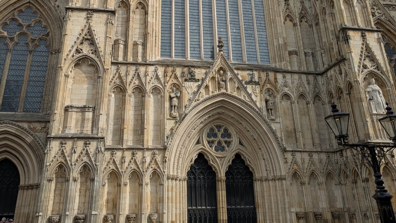 My Trip To *York City Centre* and Visiting The Shambles.