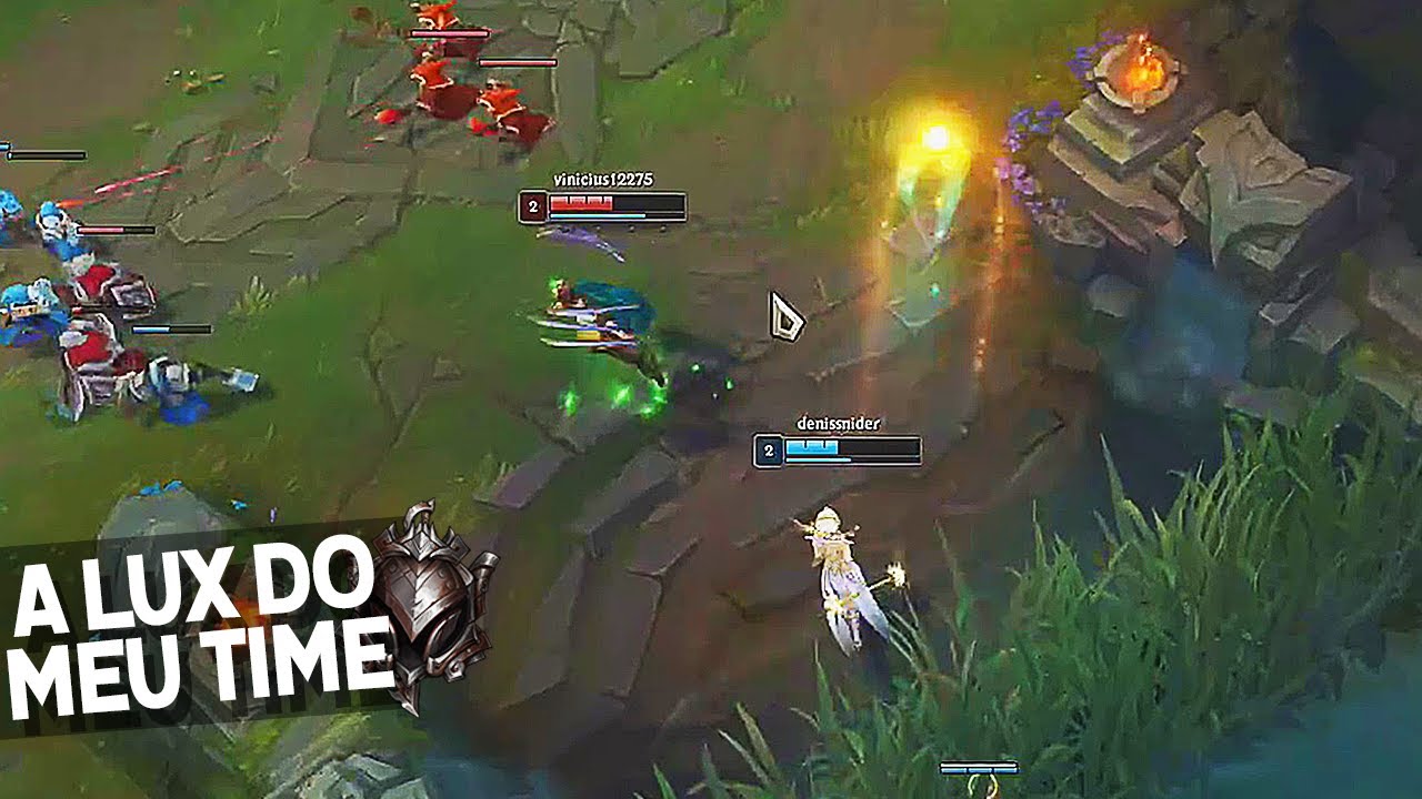 COMO UMA LUX DO FERRO JOGA LEAGUE OF LEGENDS