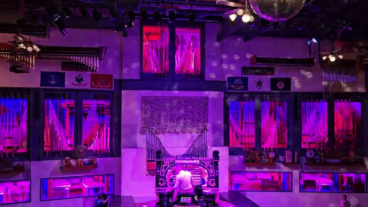 Organ stop pizza, Frank Sinatra-New York,New York