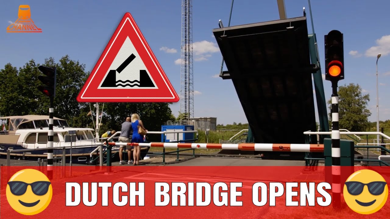 DUTCH BRIDGE OPENING - Driewegsluis - Nijetrijne