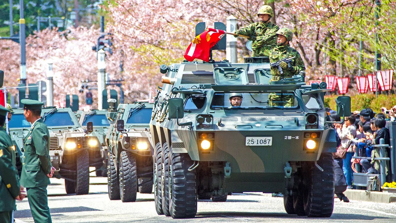 【9mm機関拳銃と89式小銃を携行】陸上自衛隊高田駐屯地 高田城観桜会市中パレード 2014｜JGSDF Minebea PM-9 SMG & Howa Type 89 Assault Rifle