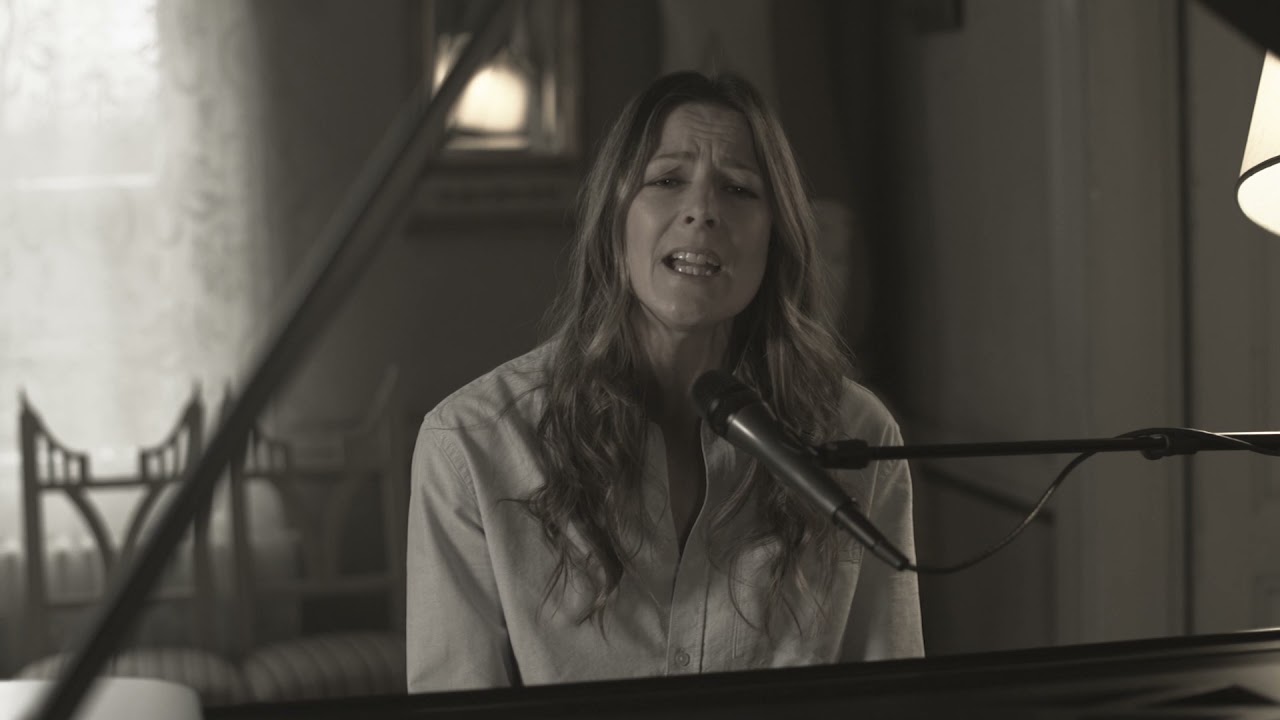 Mia Hafr&eacute;n feat. Ville Pusa - Vi (official music video)