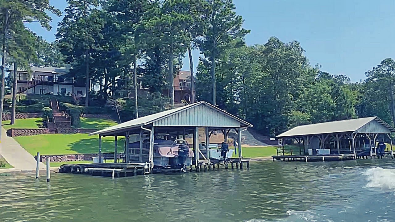 BOATING AROUND WEISS LAKE, ALABAMA!